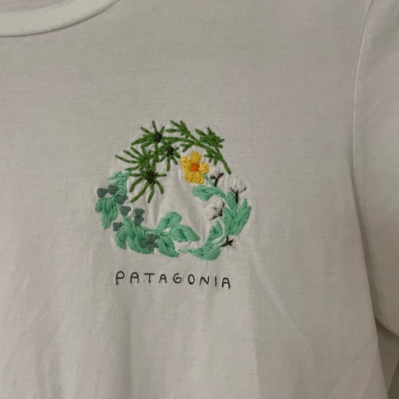 Patagonia Fine Activist Organic Crew T-Shirt - Picture 2 of 4